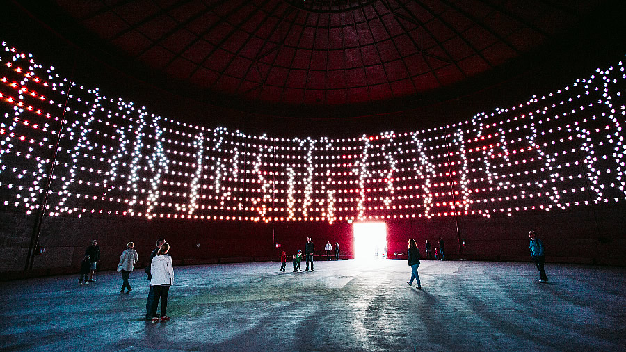 Helsinki utiliza el arte de la luz para mejorar la vida urbana cotidiana